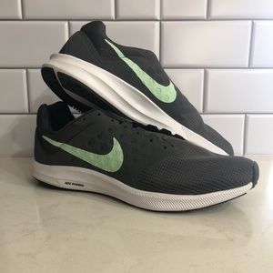 Nike Downshift Ter 7 Running Shoes!